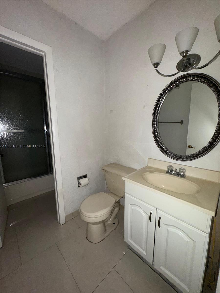 ROYAL PALMETTO CONDO - Residential Lease