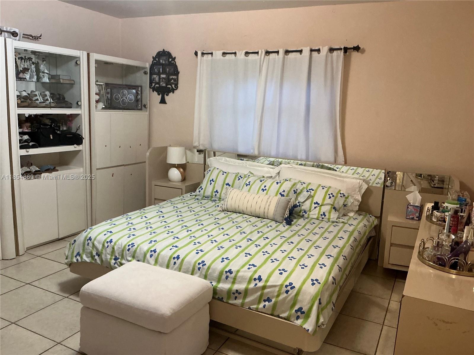 HOLLEMAN MANOR ADDN - Residential