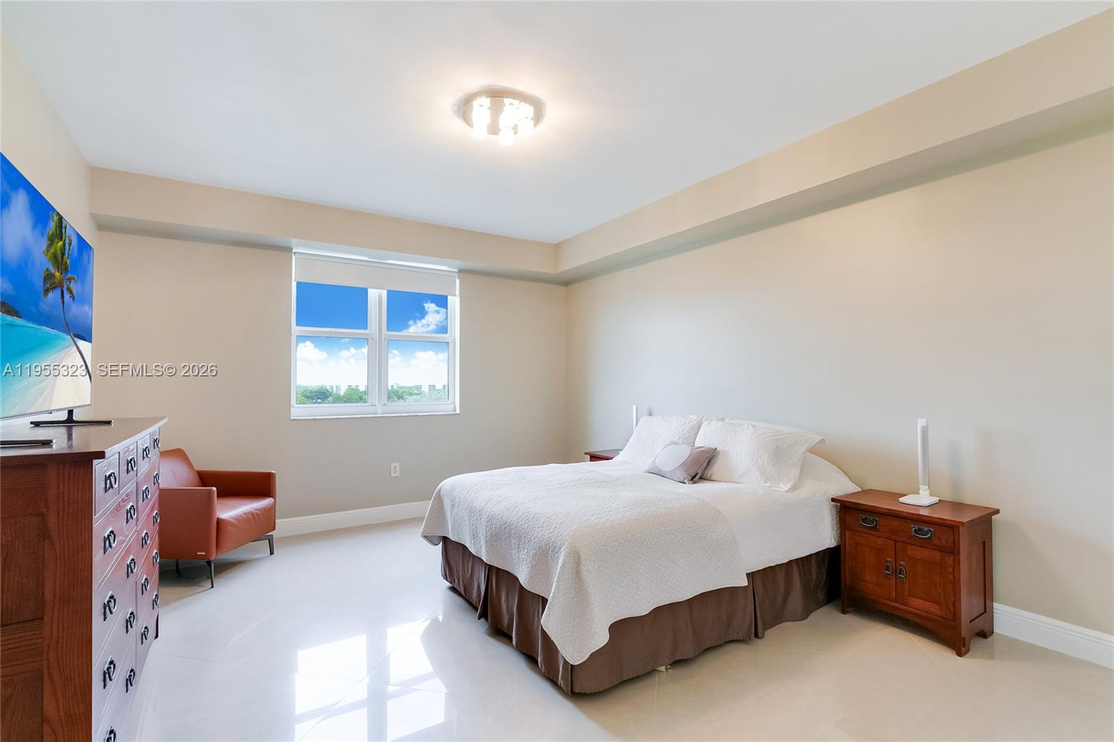 TURNBERRY VILLAGE SO TOWE - Residential