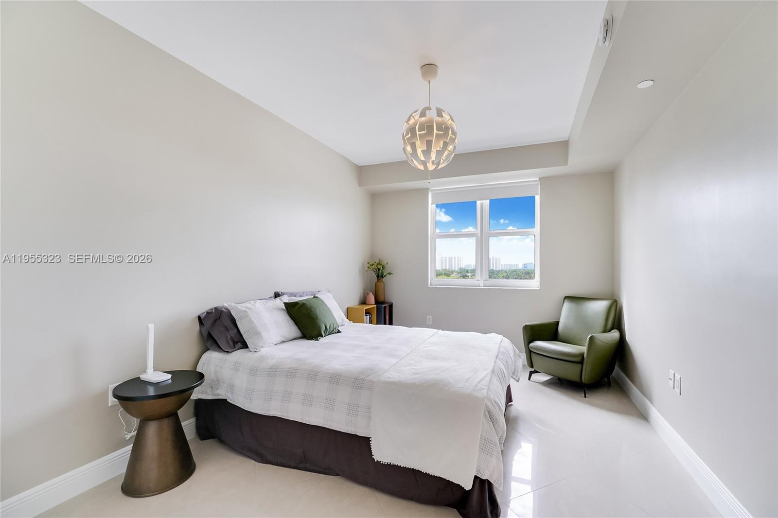 TURNBERRY VILLAGE SO TOWE - Residential