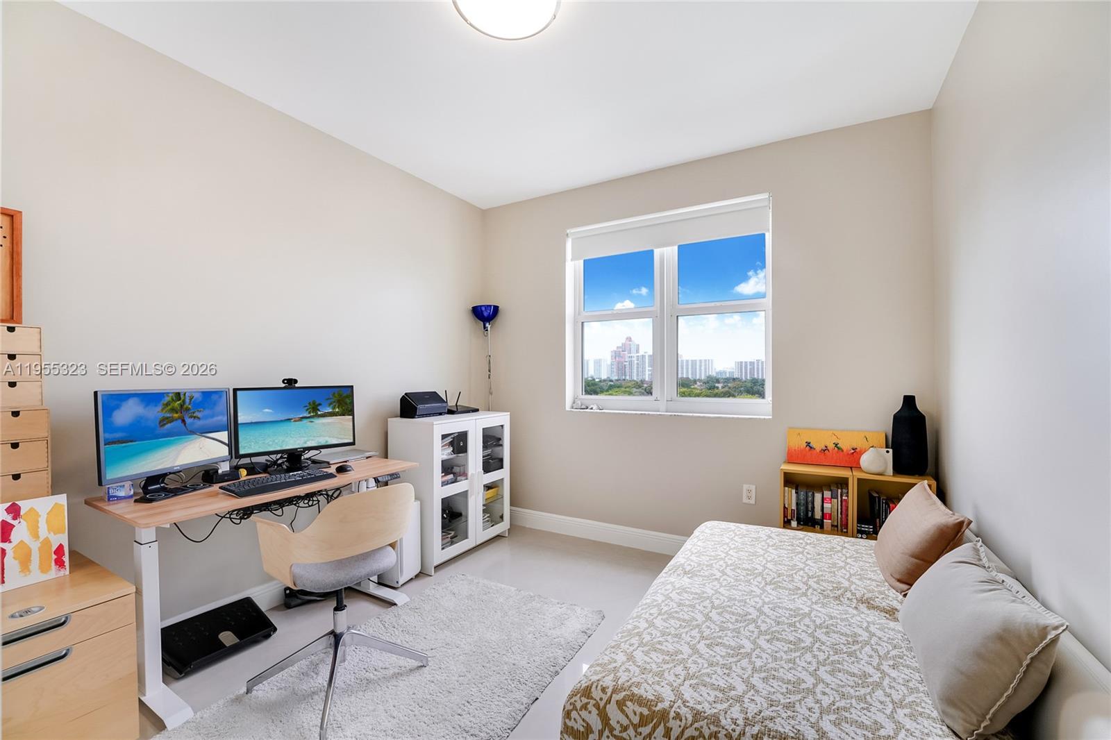 TURNBERRY VILLAGE SO TOWE - Residential