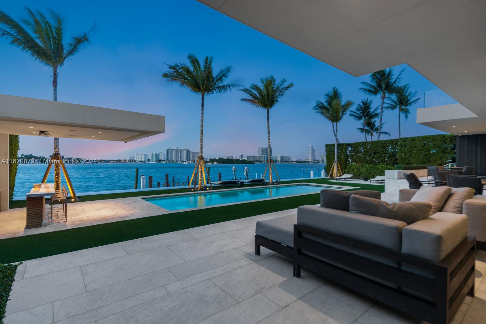 HIBISCUS ISLAND - Residential