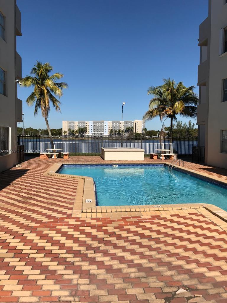 EL LAGO CONDO - Residential Lease