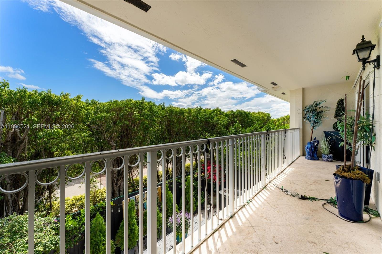 THE TOWNHOMES OF QUAYSIDE - Residential