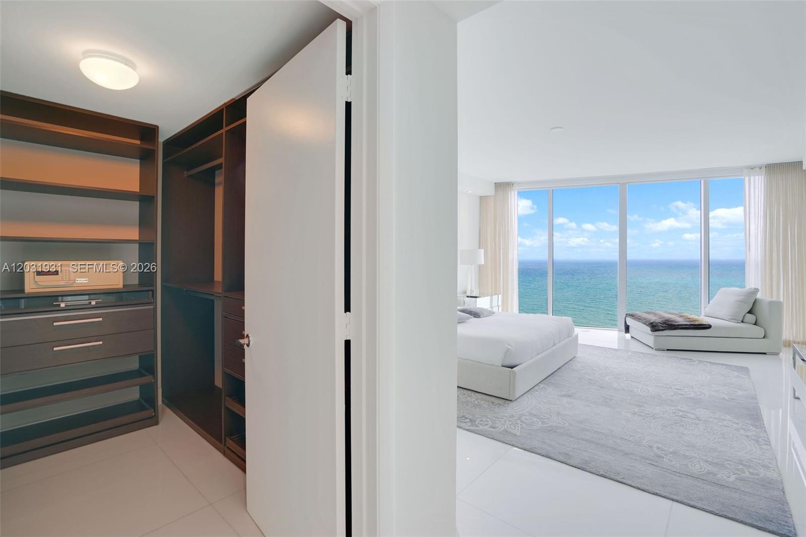 2711 HOLLYWOOD BEACH COND - Residential Lease