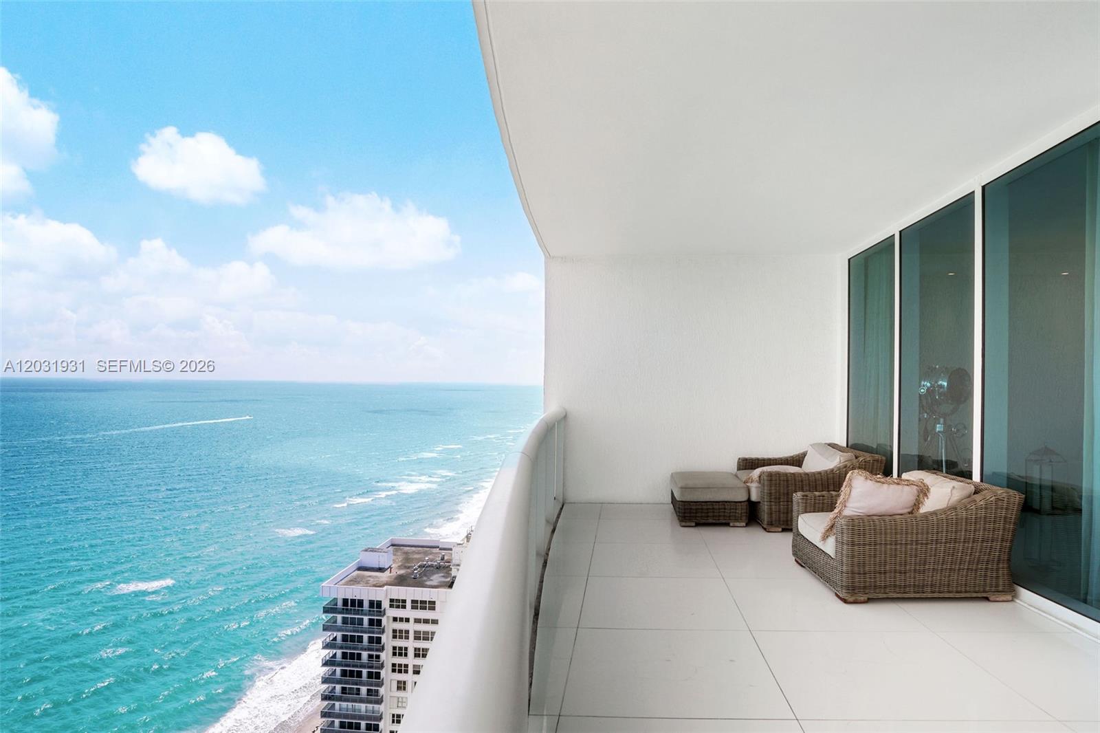 2711 HOLLYWOOD BEACH COND - Residential Lease