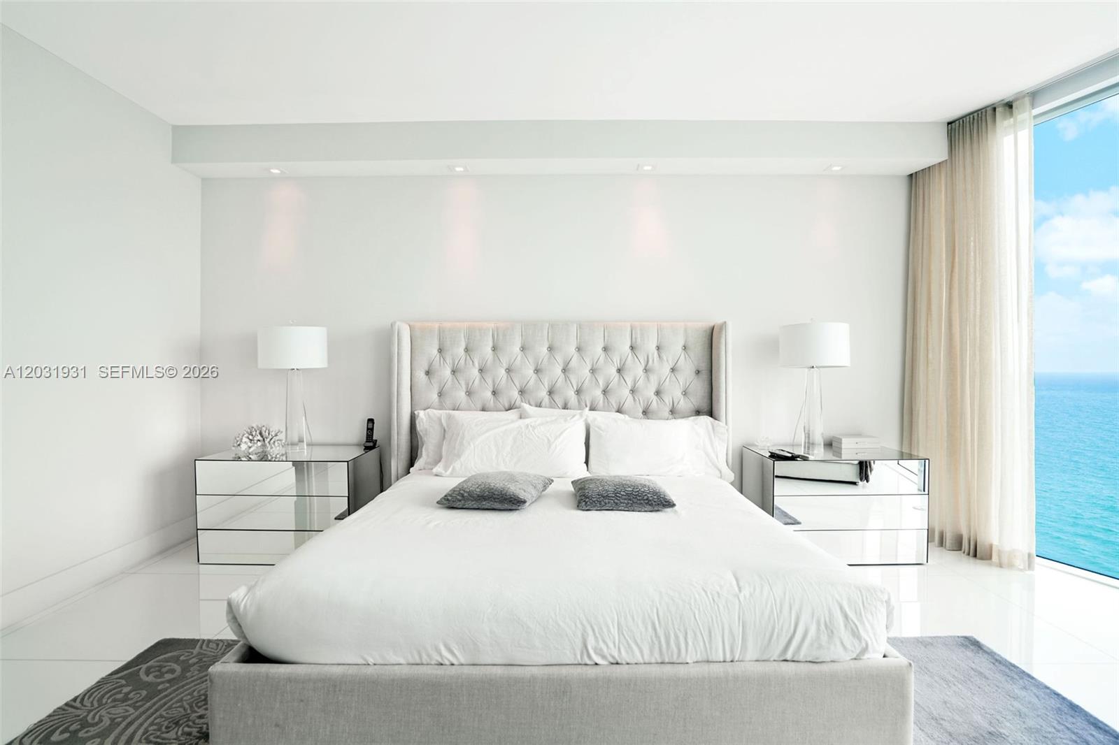 2711 HOLLYWOOD BEACH COND - Residential Lease