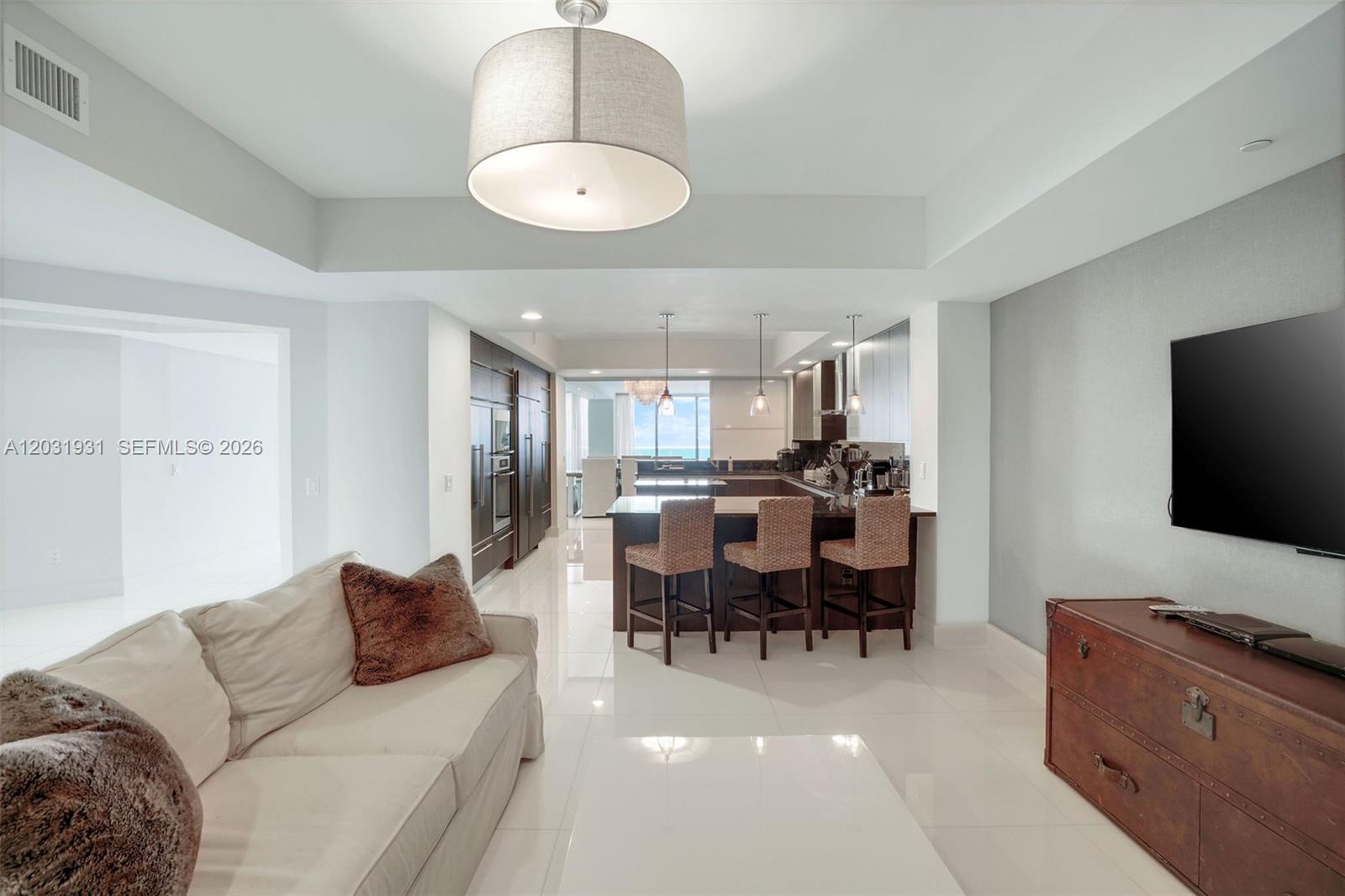 2711 HOLLYWOOD BEACH COND - Residential Lease