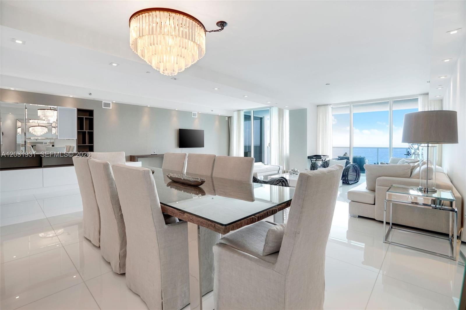2711 HOLLYWOOD BEACH COND - Residential Lease