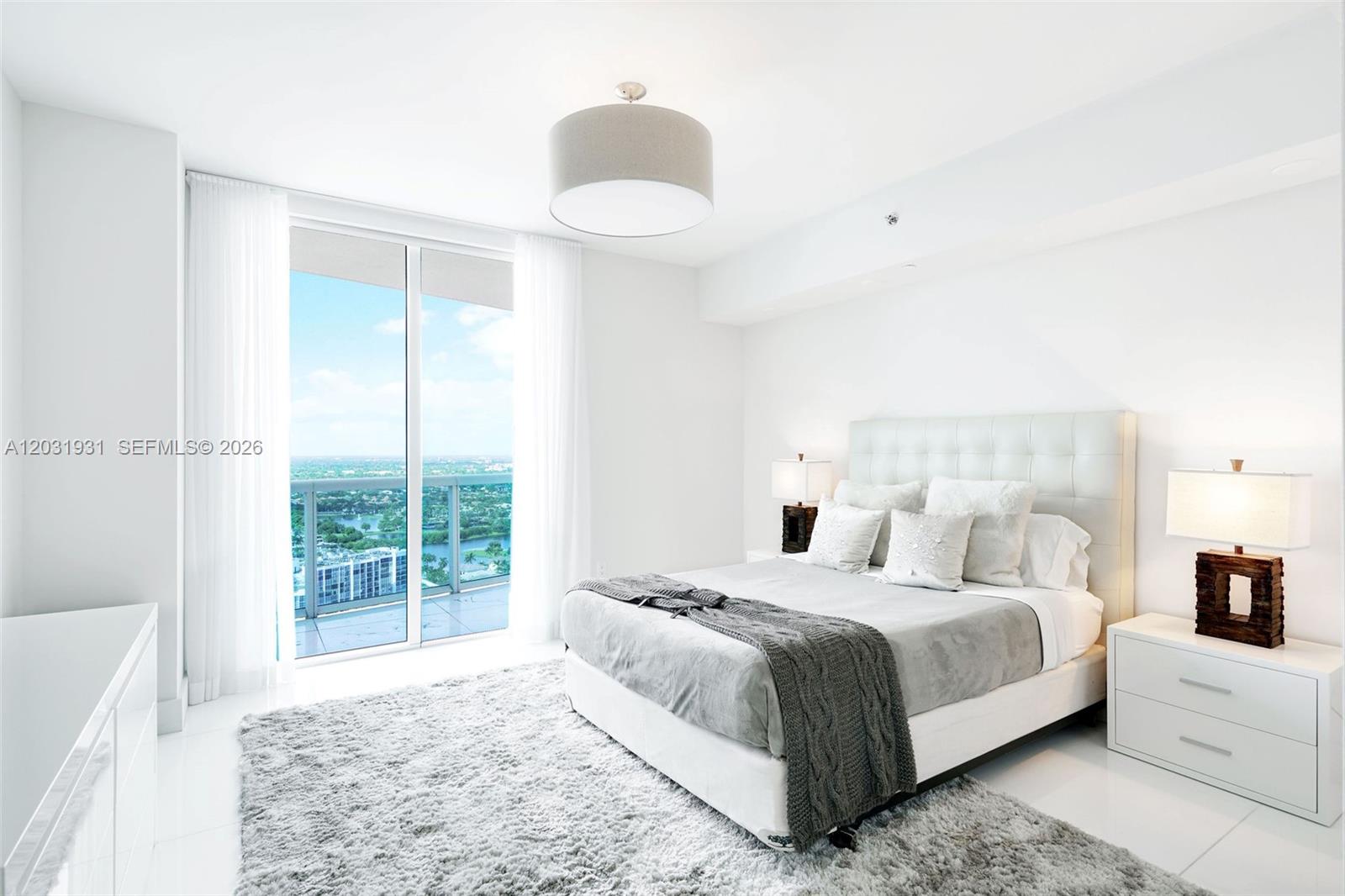 2711 HOLLYWOOD BEACH COND - Residential Lease