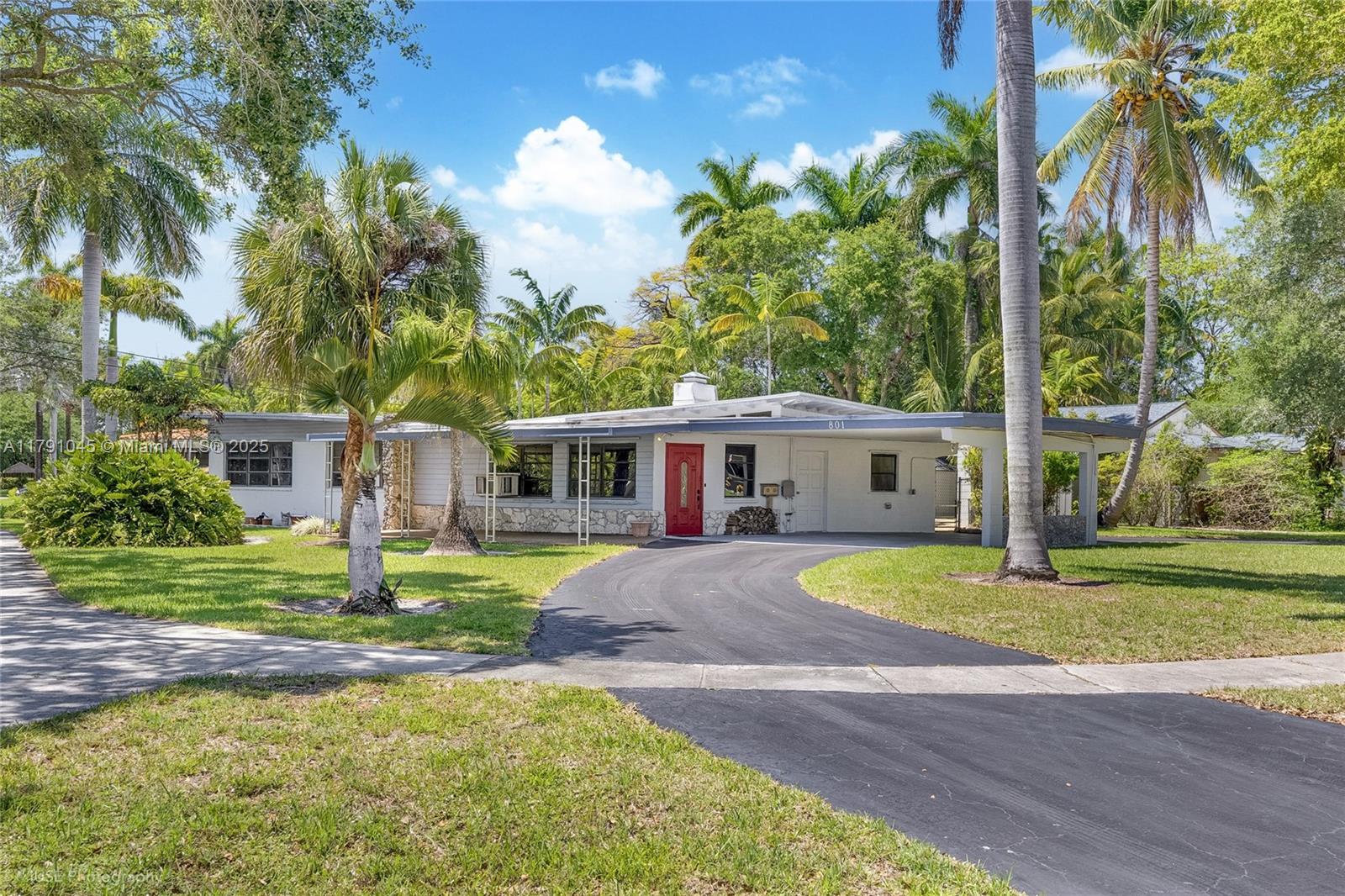 PLANTATION GARDENS 1ST SE - Residential