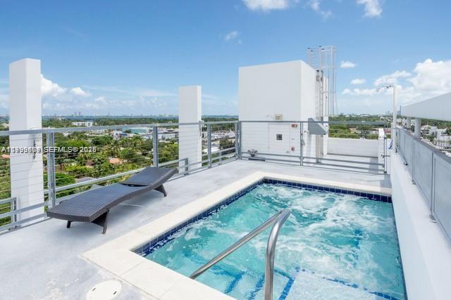 THE BANK CONDO - Residential