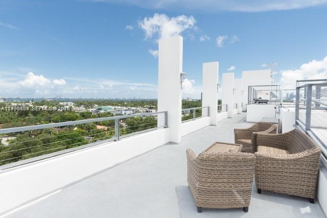 THE BANK CONDO - Residential
