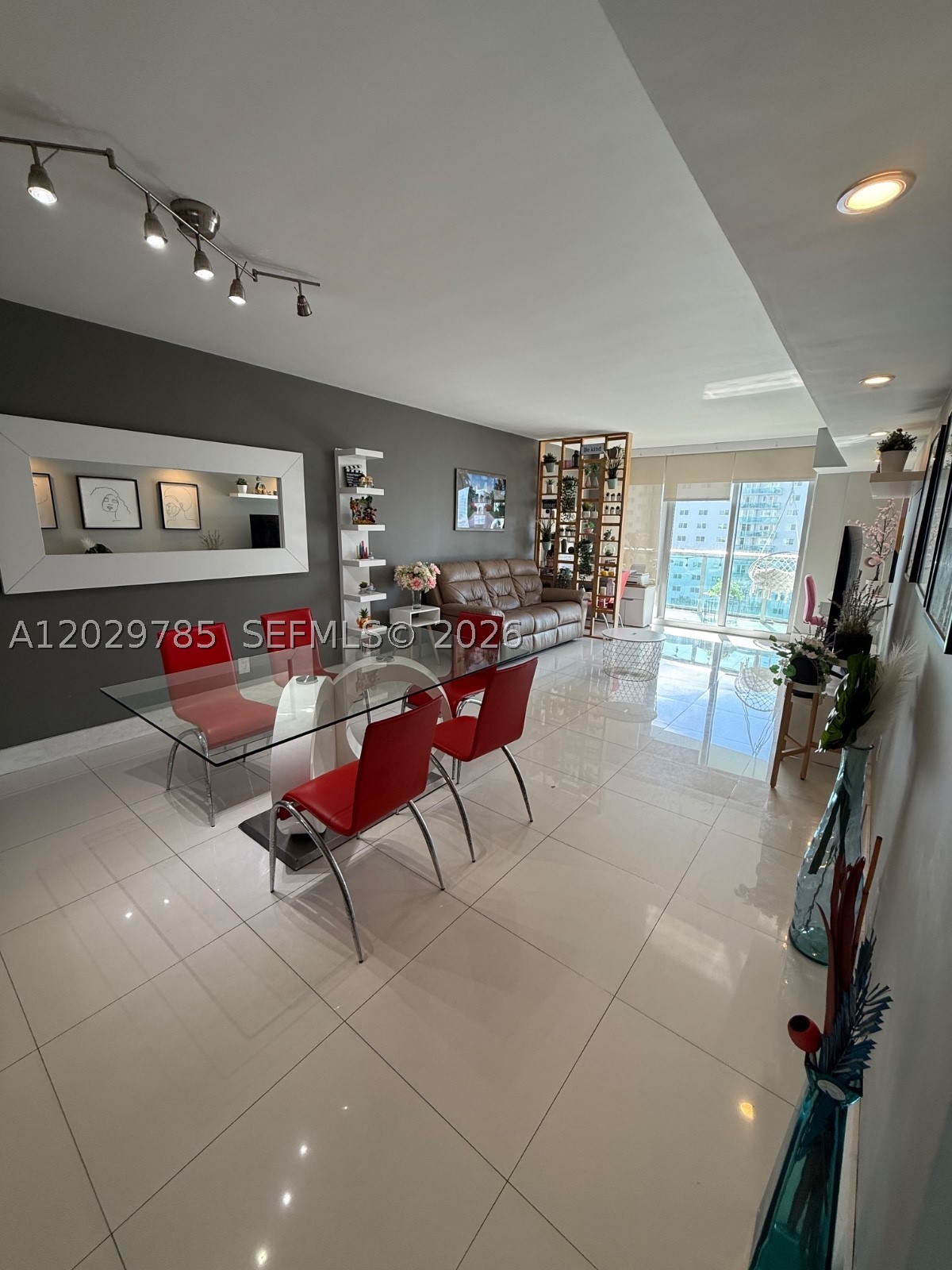 OCEAN RESERVE CONDO - Residential Lease