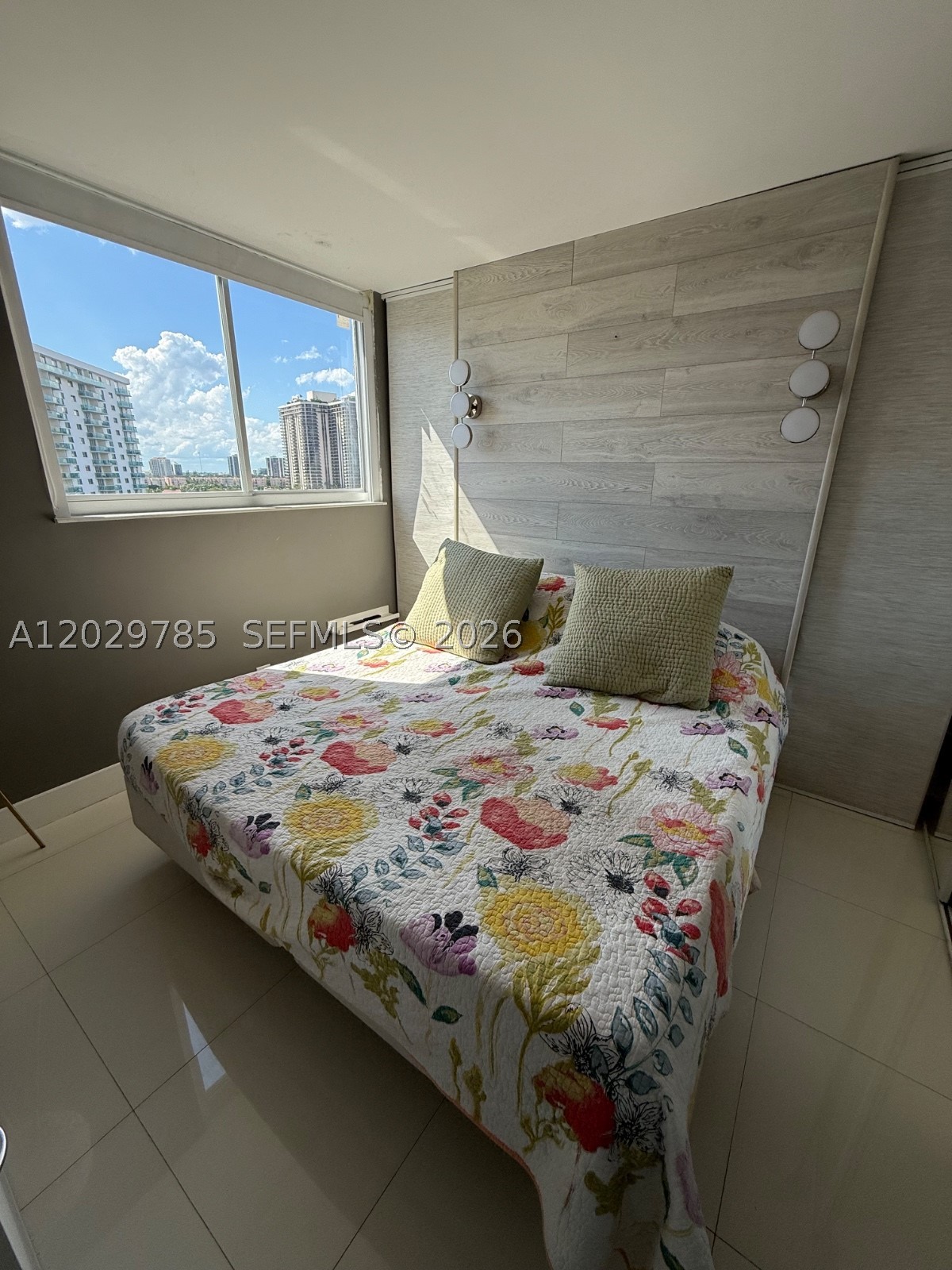 OCEAN RESERVE CONDO - Residential Lease