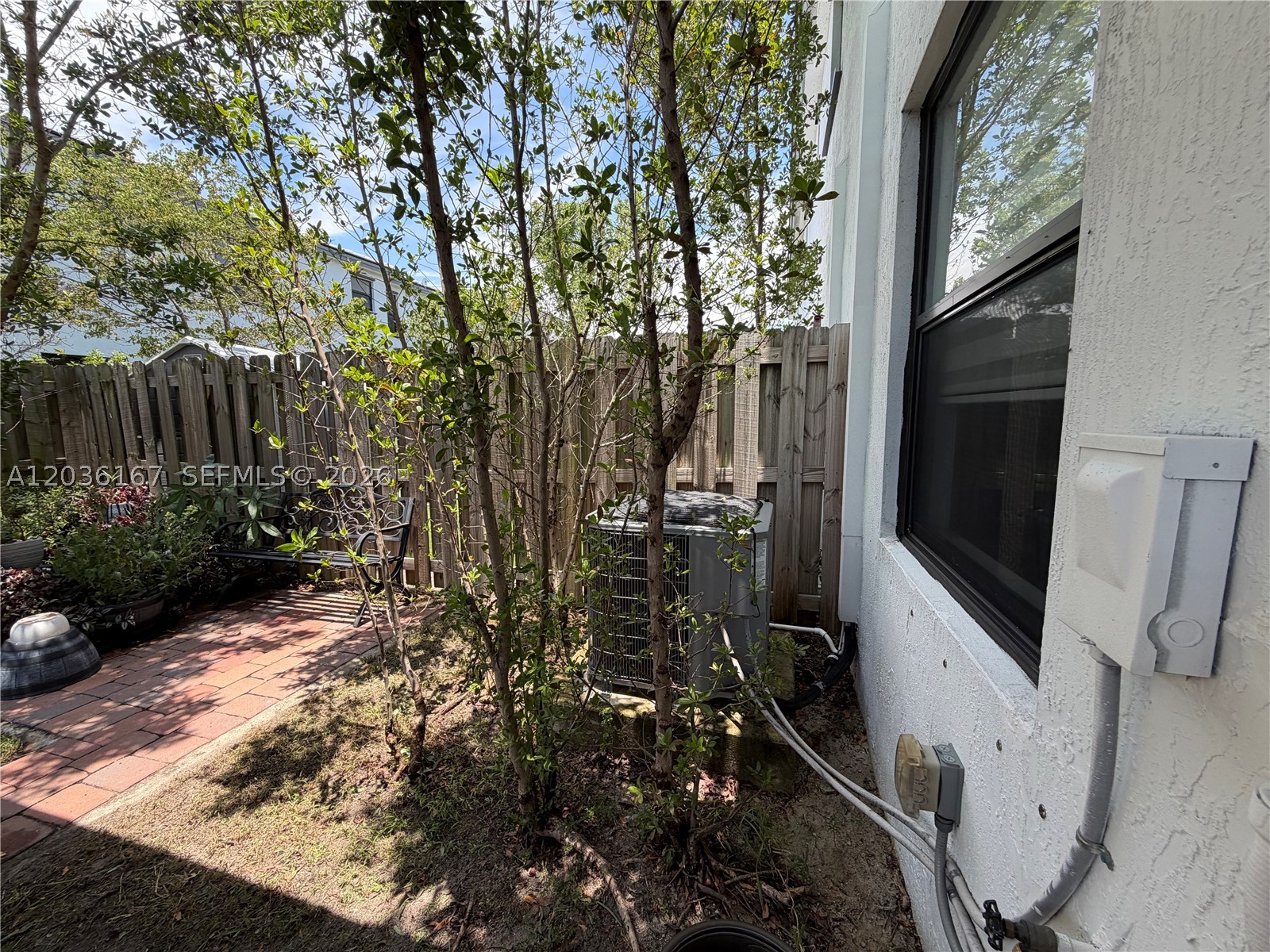 PINE ISLE - Residential