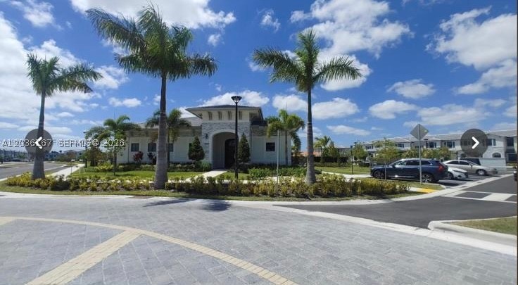 PINE ISLE - Residential