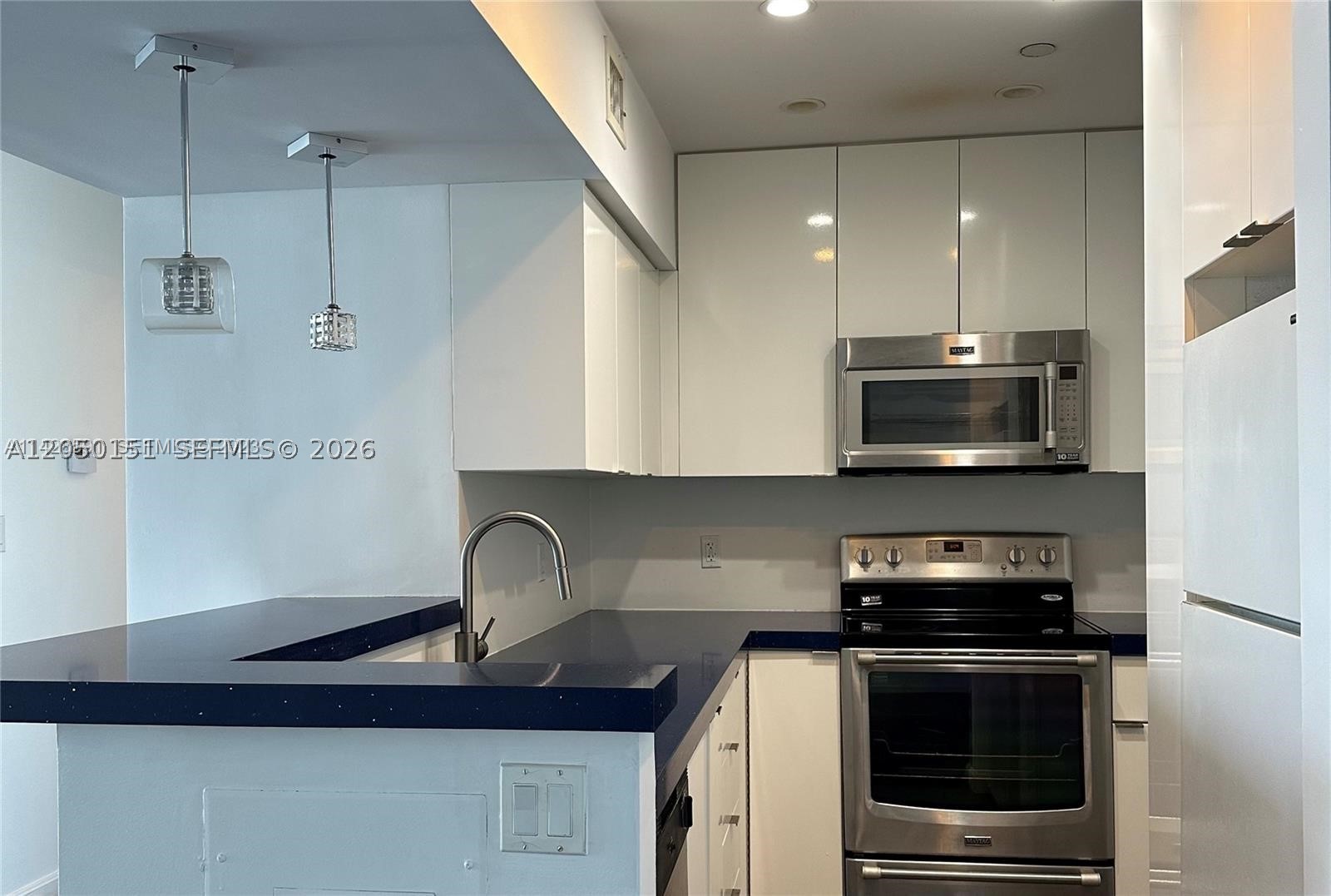 MIRADOR 1200 CONDO - Residential