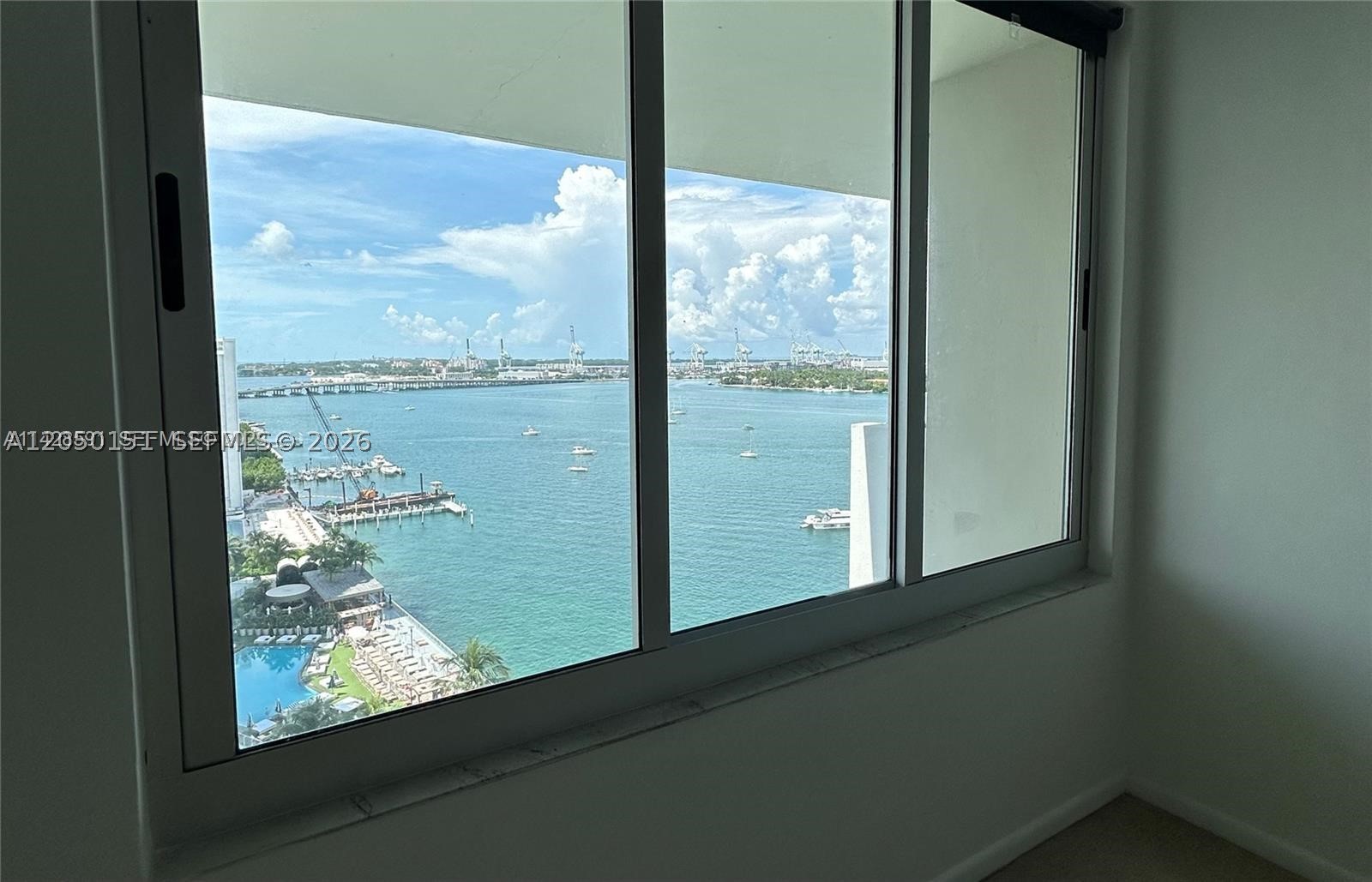 MIRADOR 1200 CONDO - Residential