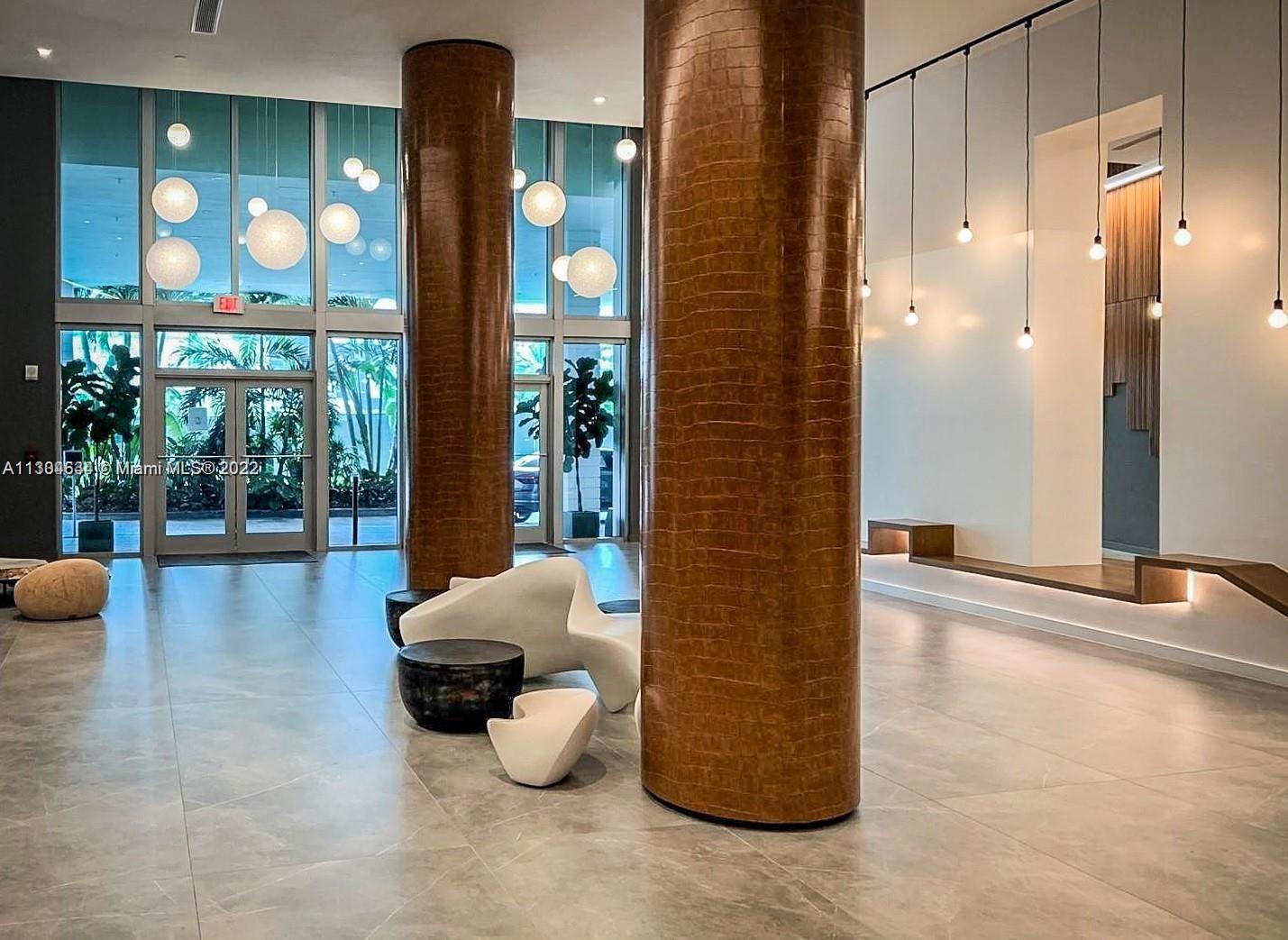 WIND CONDO - Residential