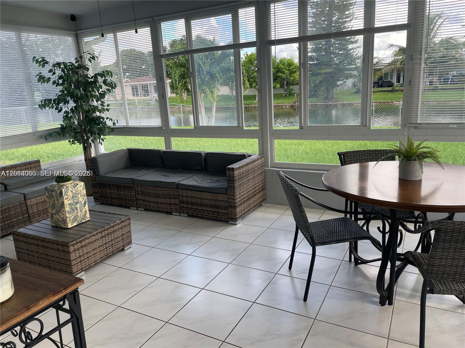 SUNRISE GOLF VILLAGE SEC - Residential