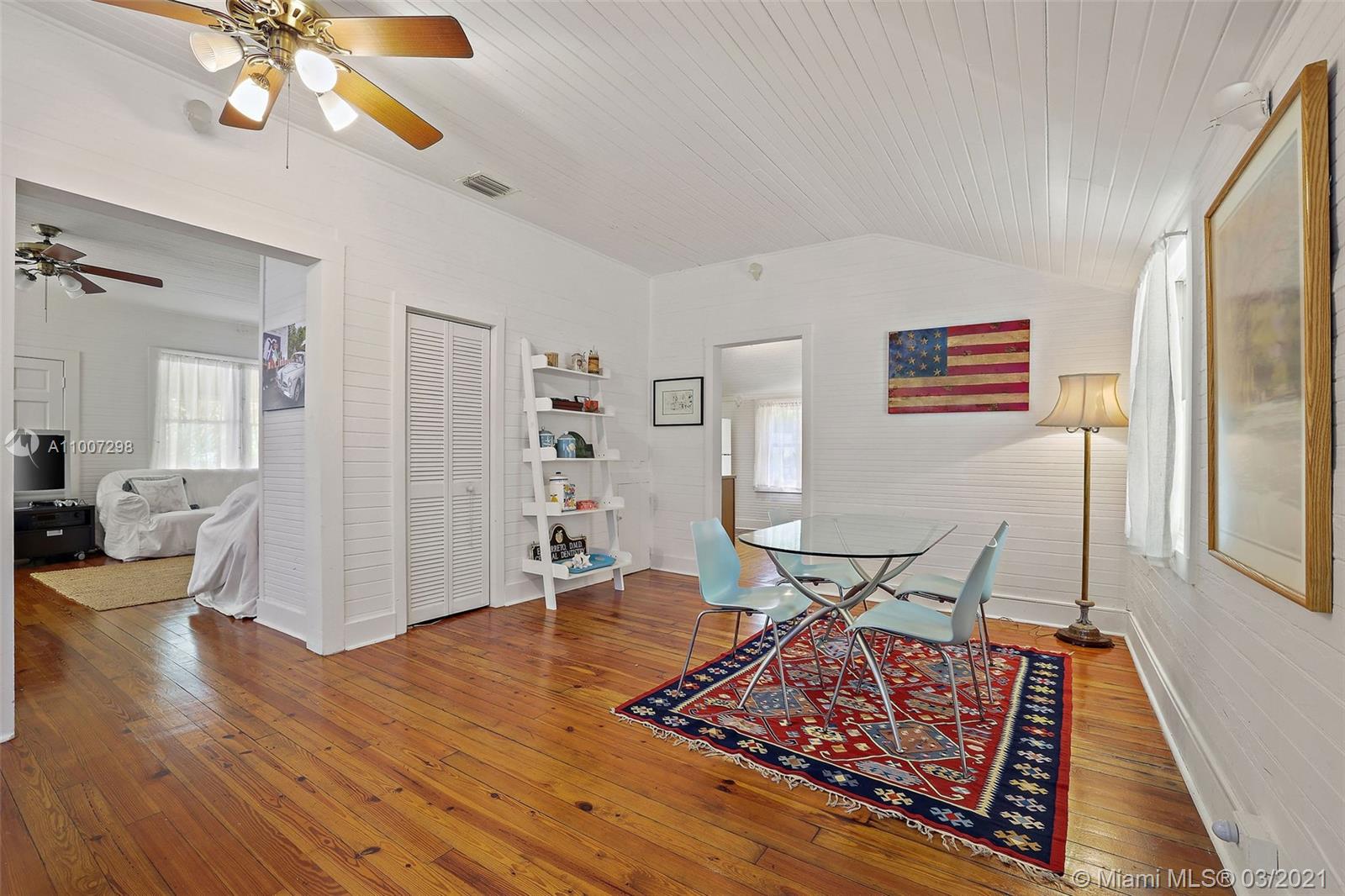 SNAPPER CREEK LAKES SUB - Residential