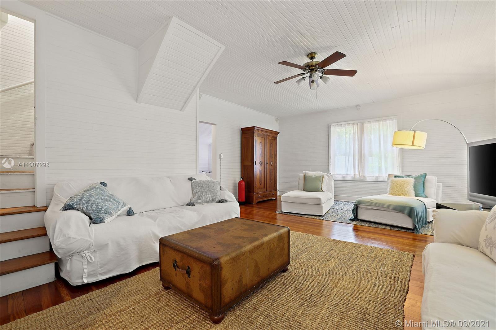 SNAPPER CREEK LAKES SUB - Residential