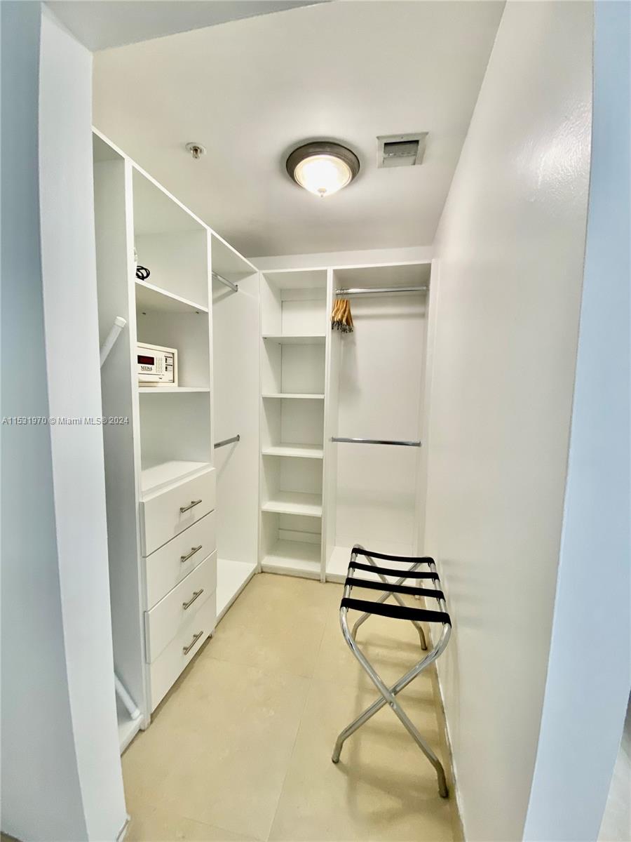 FORTUNE HOUSE CONDO - Residential Lease