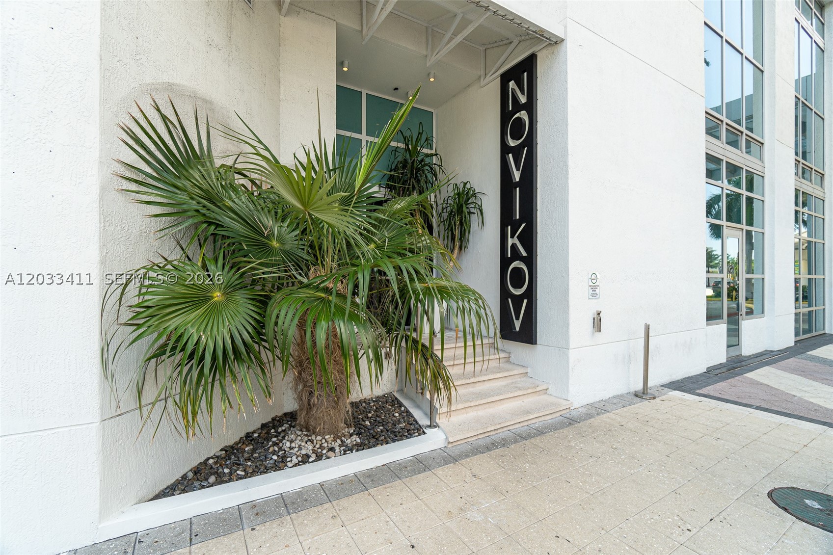MET 1 CONDO - Residential