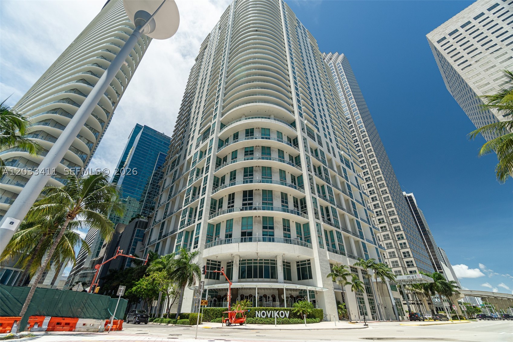 MET 1 CONDO - Residential
