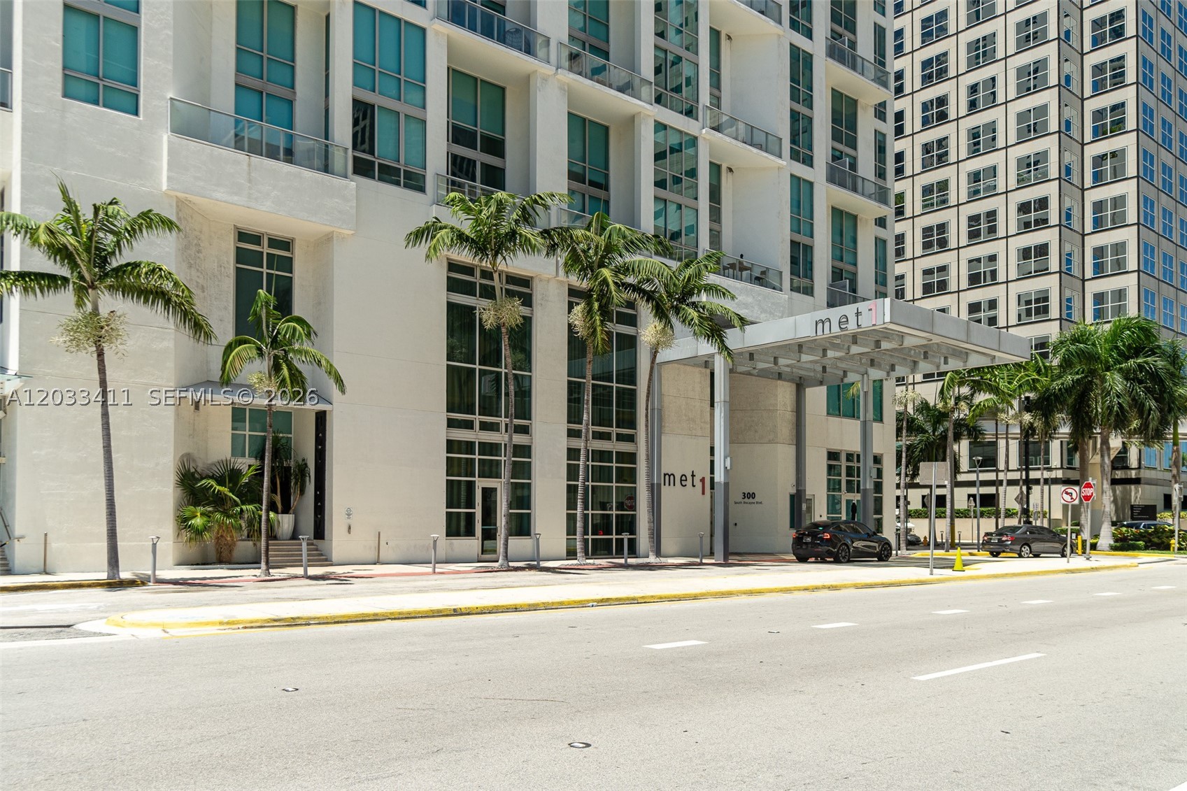 MET 1 CONDO - Residential