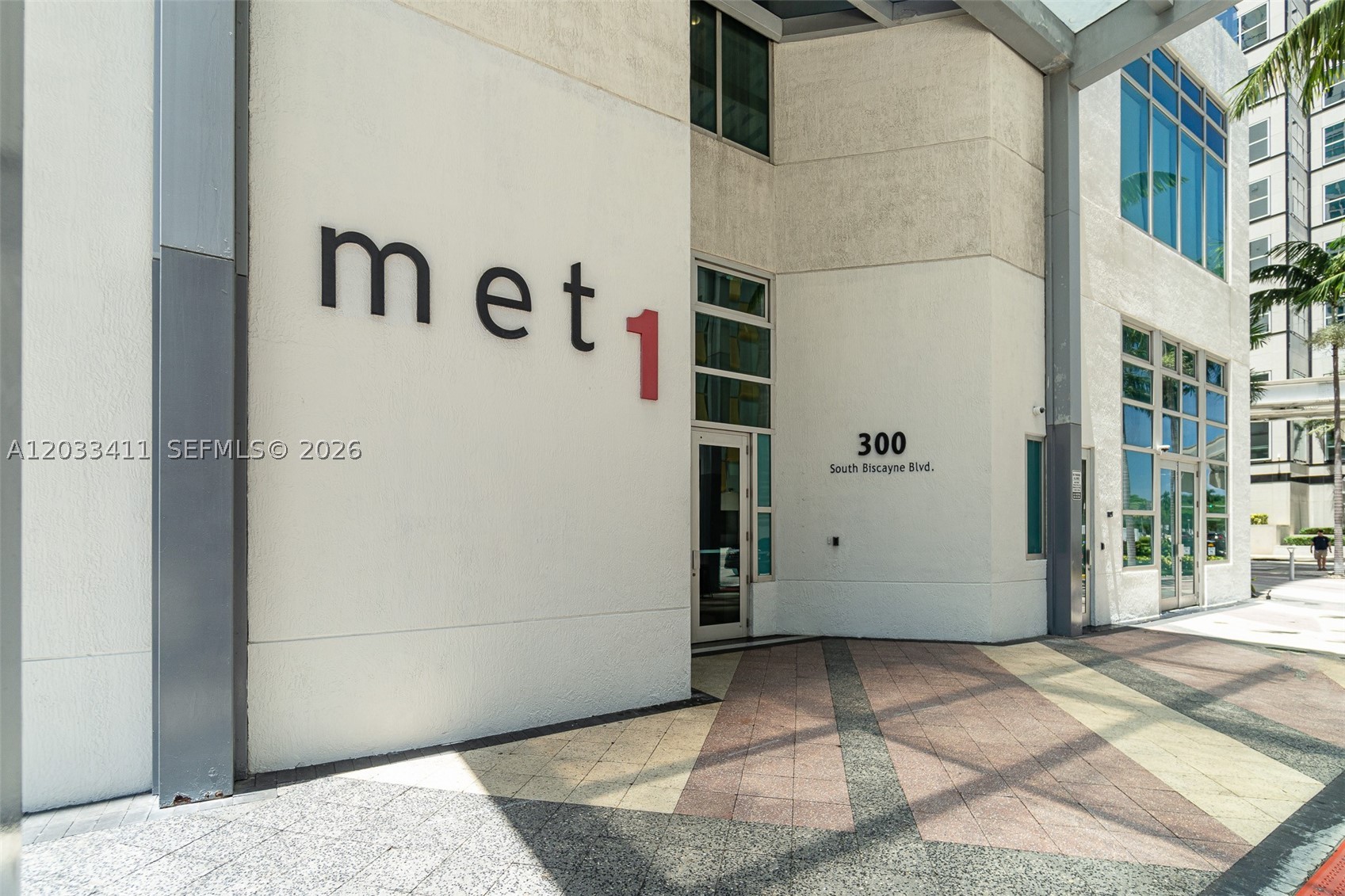 MET 1 CONDO - Residential