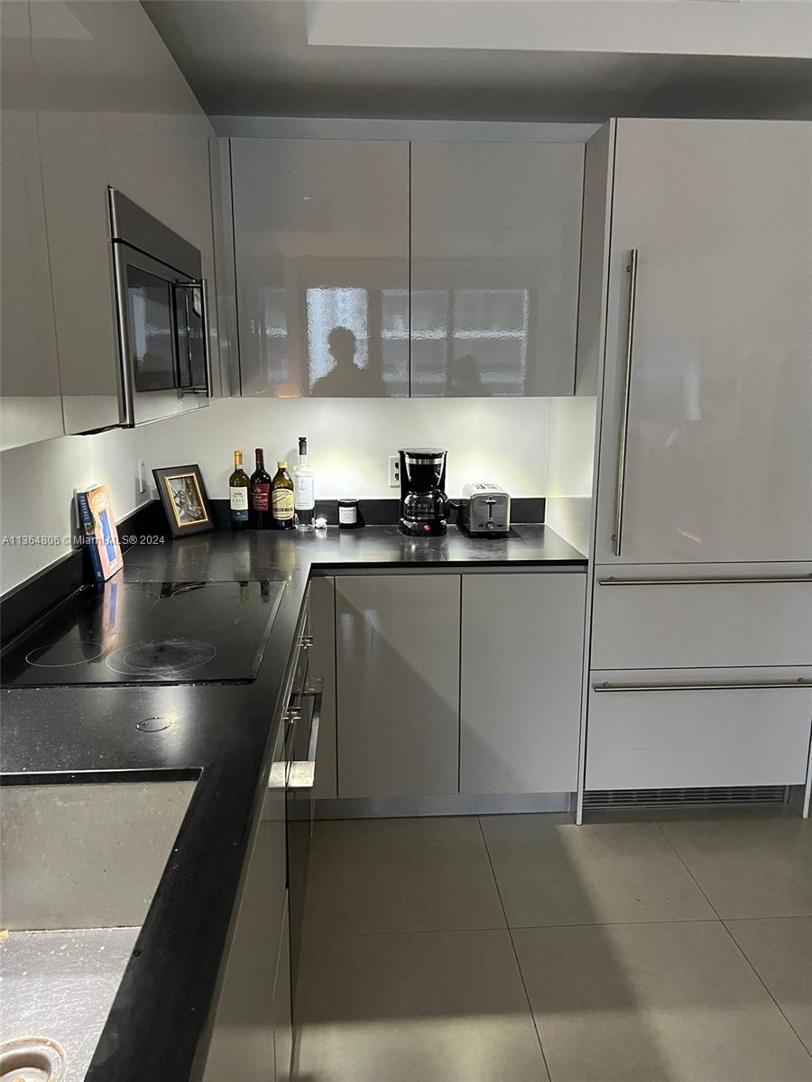 1010 BRICKELL CONDO - Residential