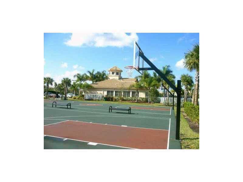 BANYAN BAY CONDOPHASE 14 - Residential Lease