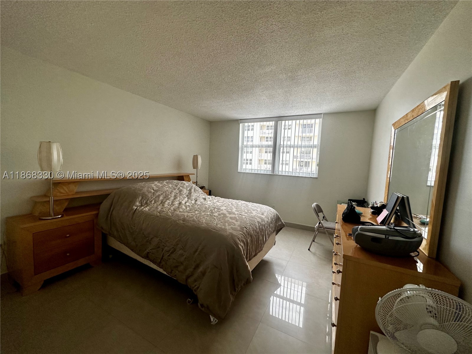 OXFORD TOWERS CONDO - Residential