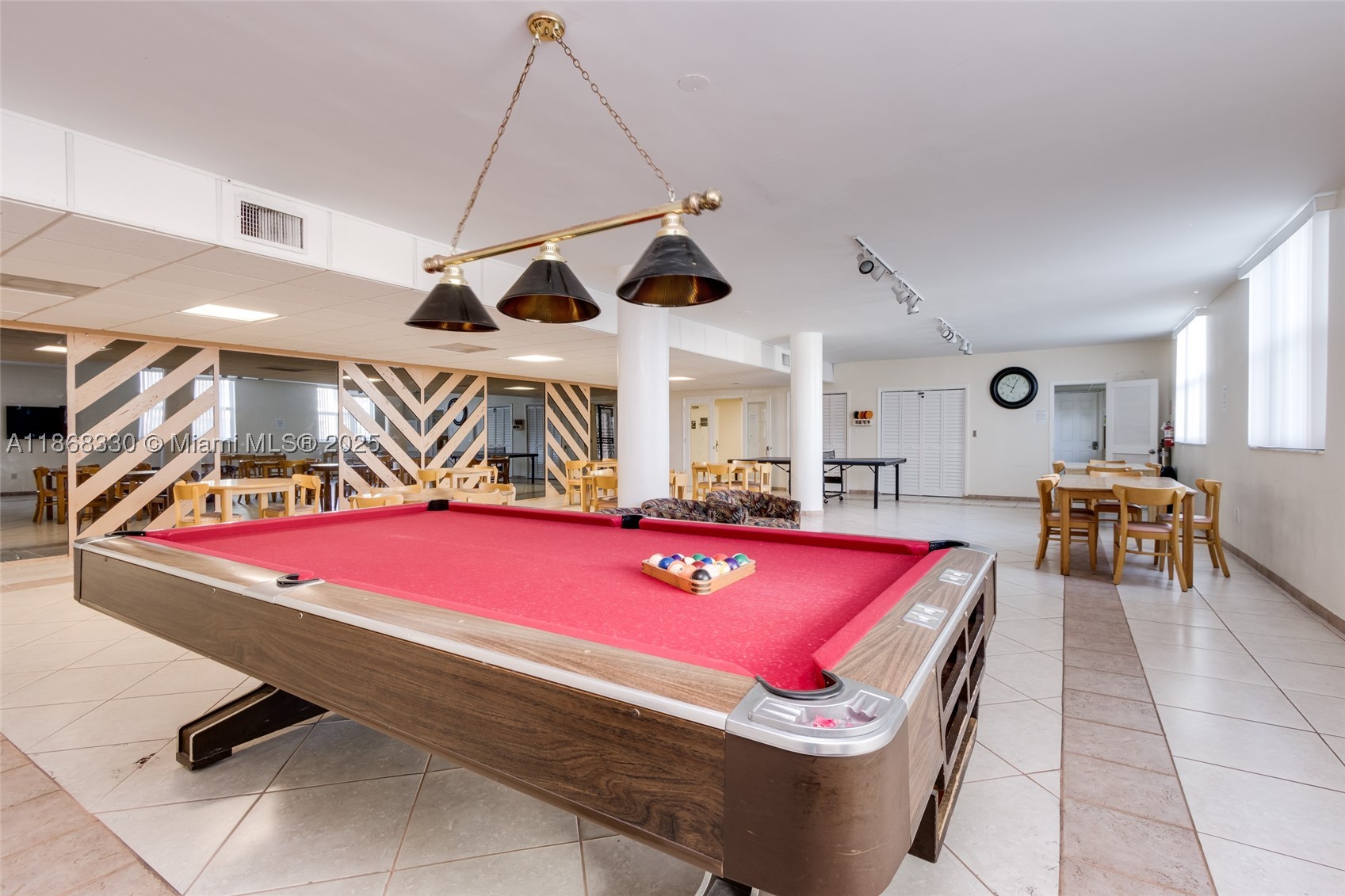 OXFORD TOWERS CONDO - Residential
