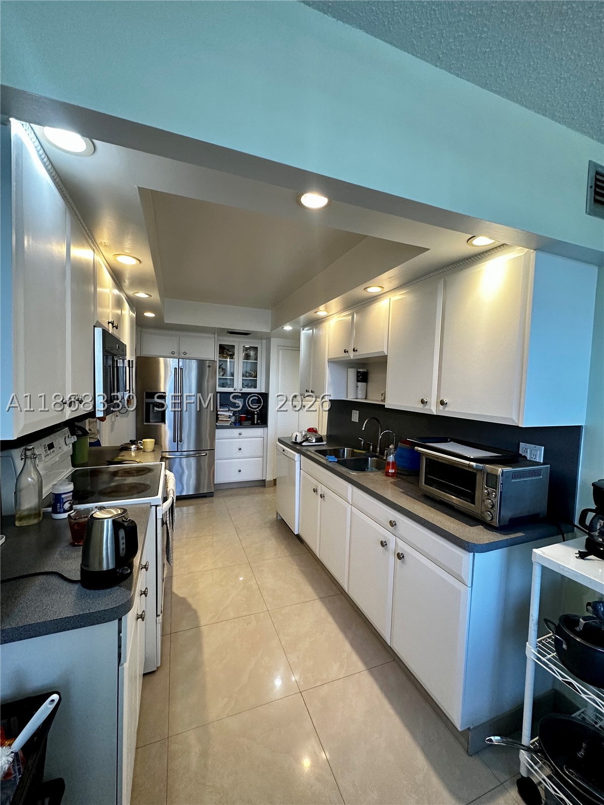 OXFORD TOWERS CONDO - Residential