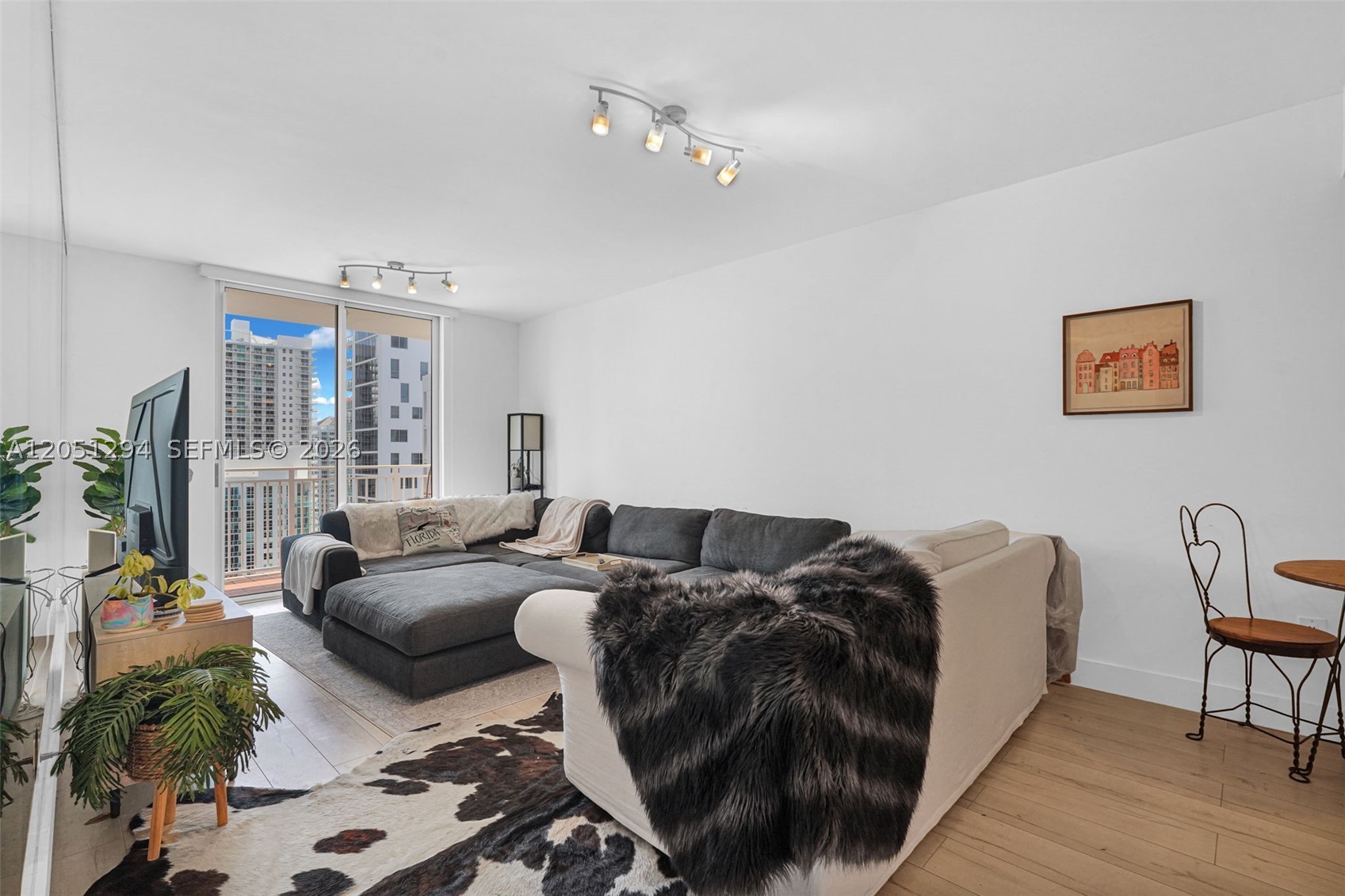 FORTUNE HOUSE CONDO - Residential Lease