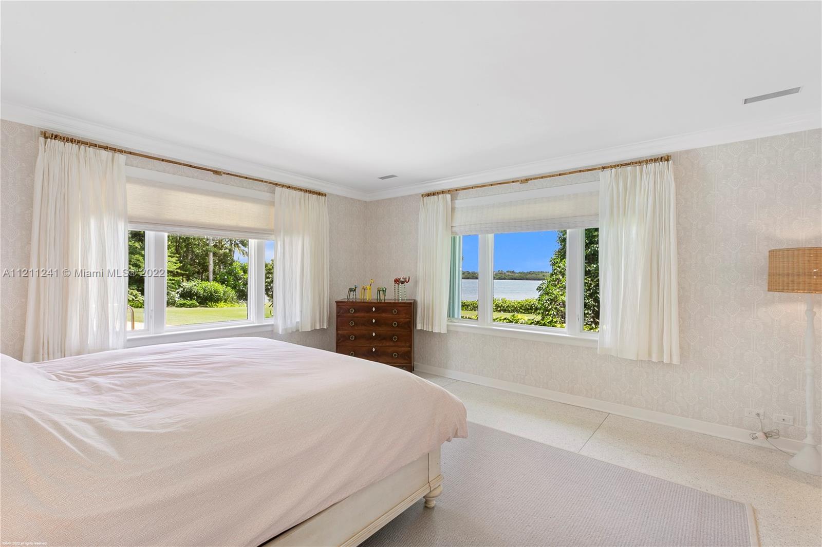 JUPITER ISLAND - Residential