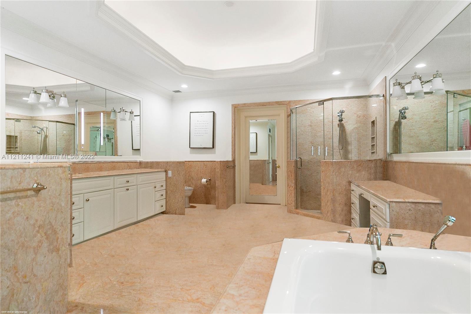 JUPITER ISLAND - Residential