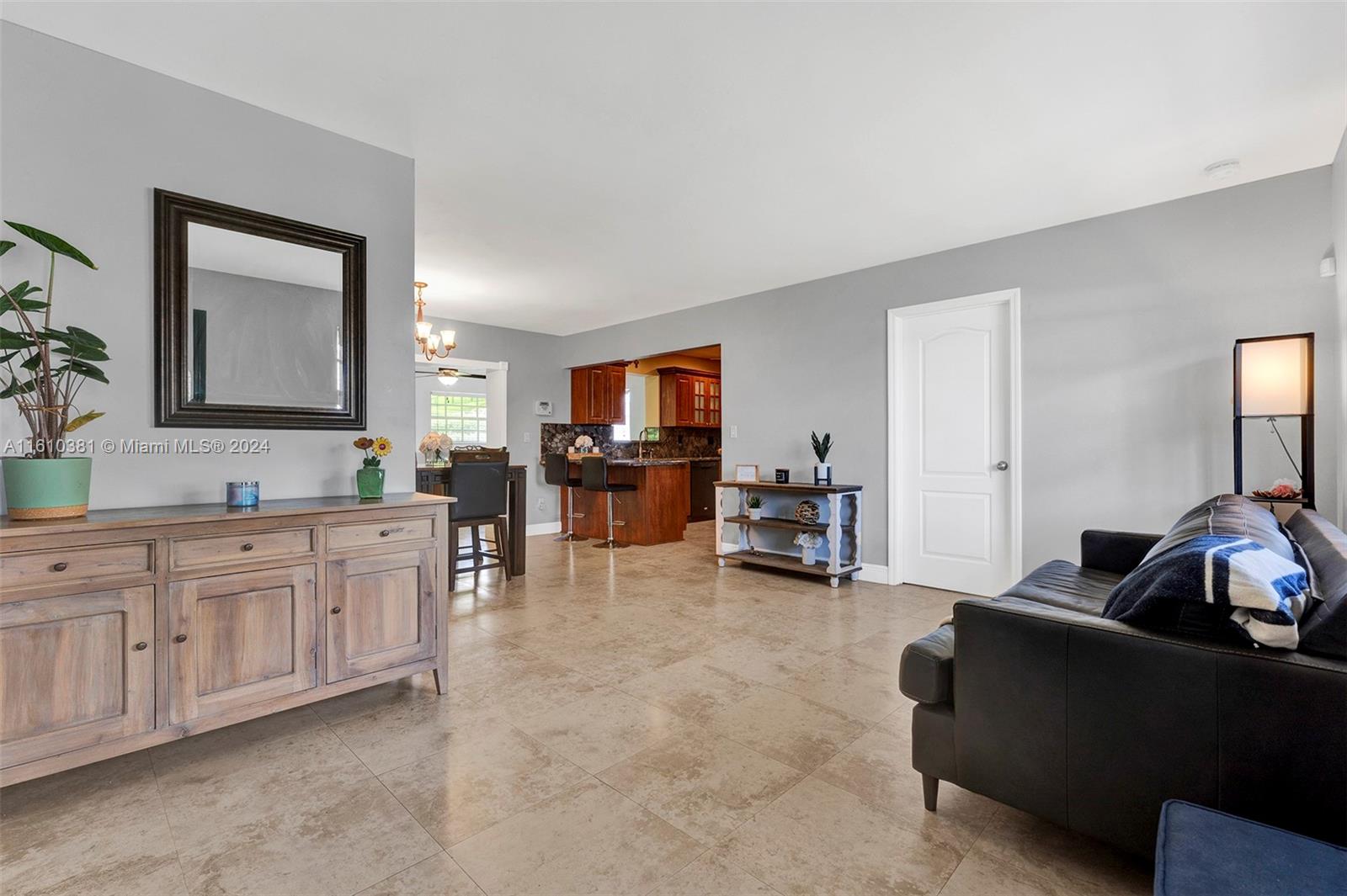 SNAPPER CREEK VILLAS - Residential