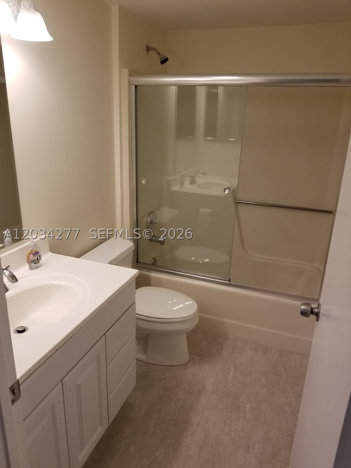 KENSINGTON WALK CONDO - Residential Lease