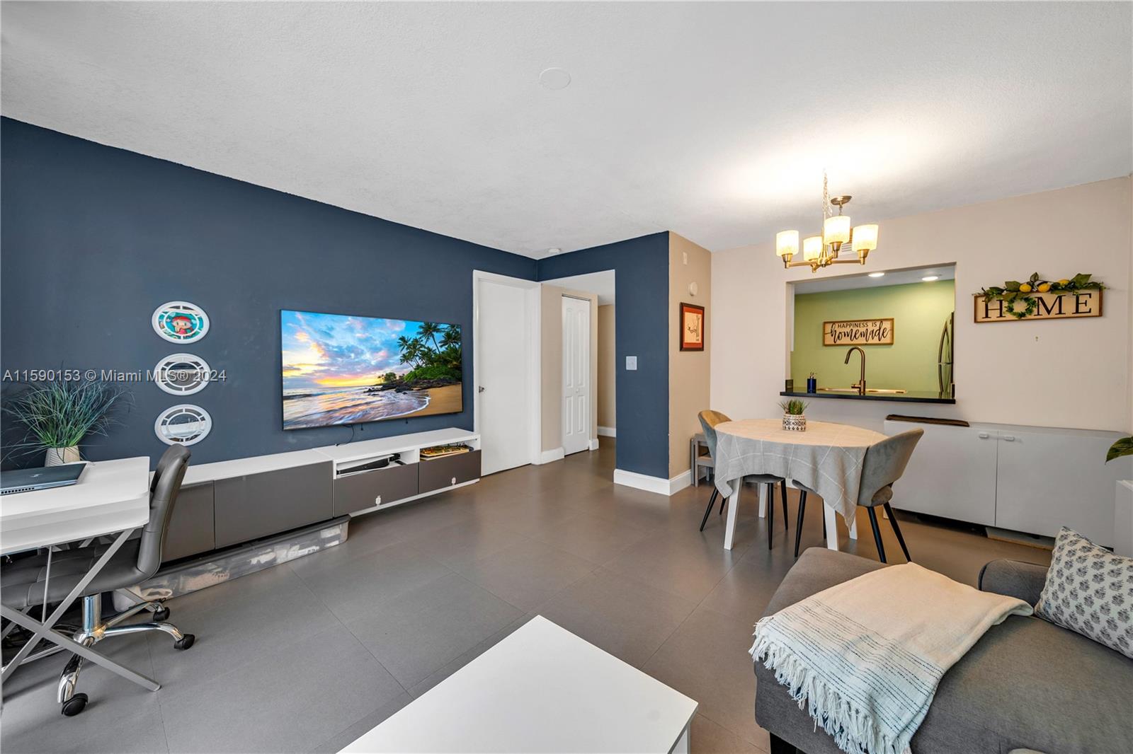 SERENITY ON THE RIVER CON - Residential Lease