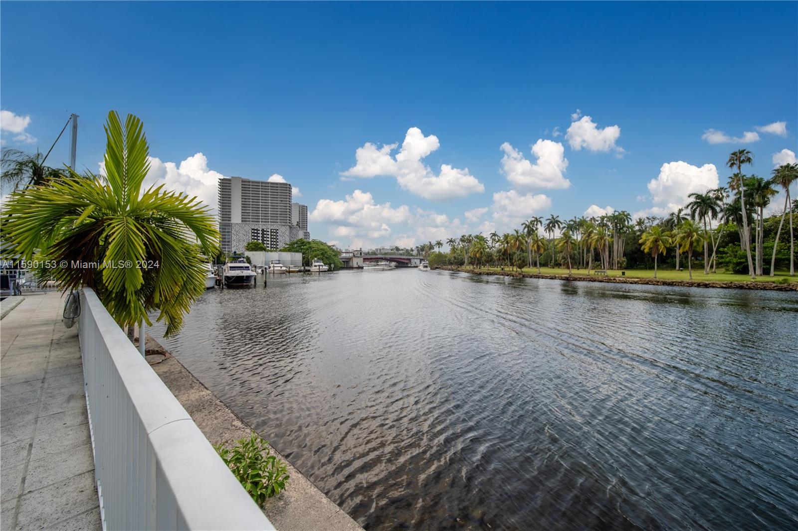 SERENITY ON THE RIVER CON - Residential Lease