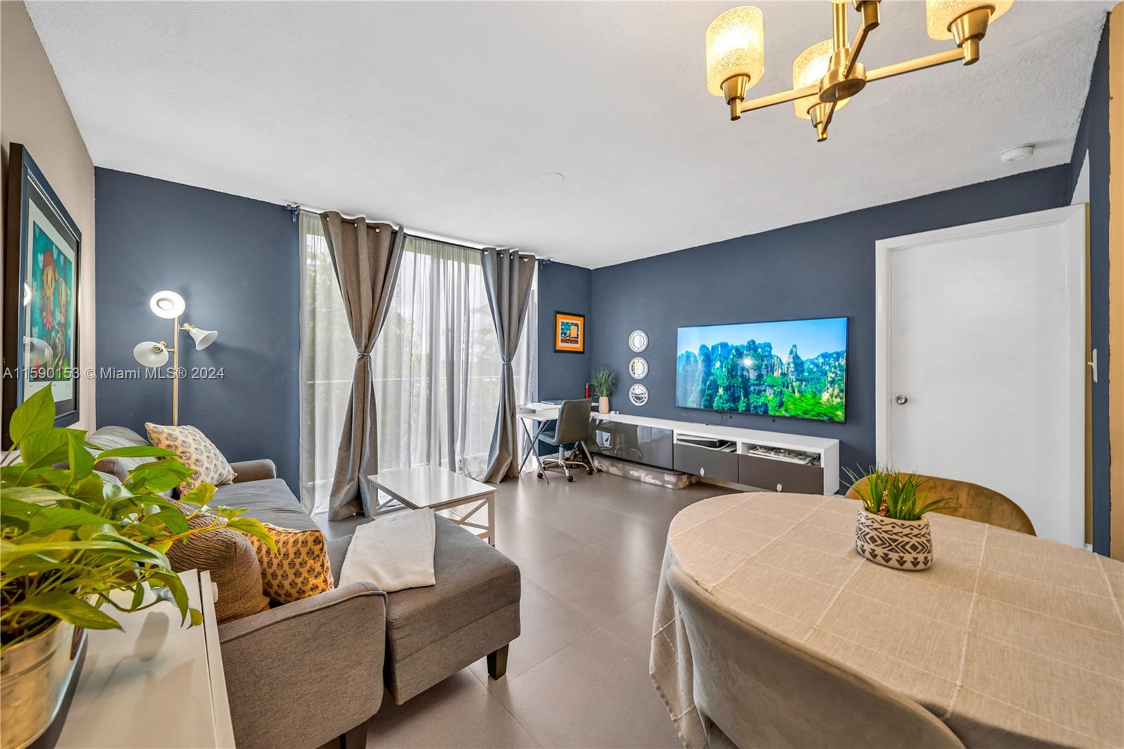 SERENITY ON THE RIVER CON - Residential Lease