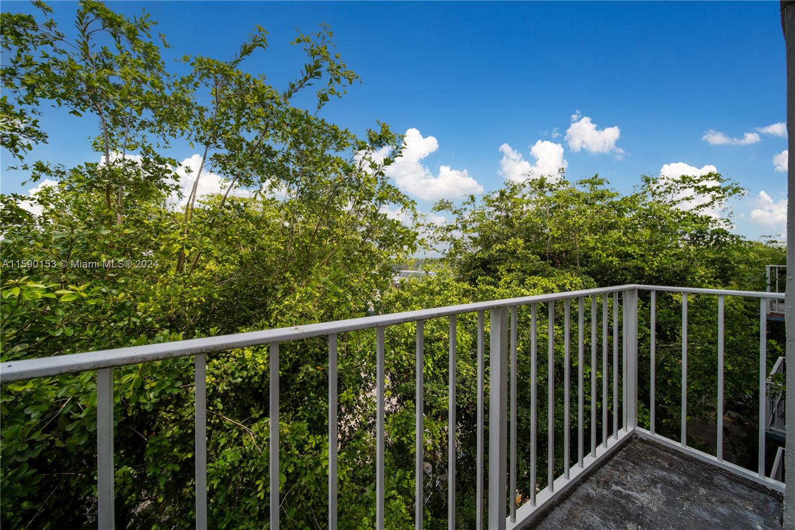 SERENITY ON THE RIVER CON - Residential Lease