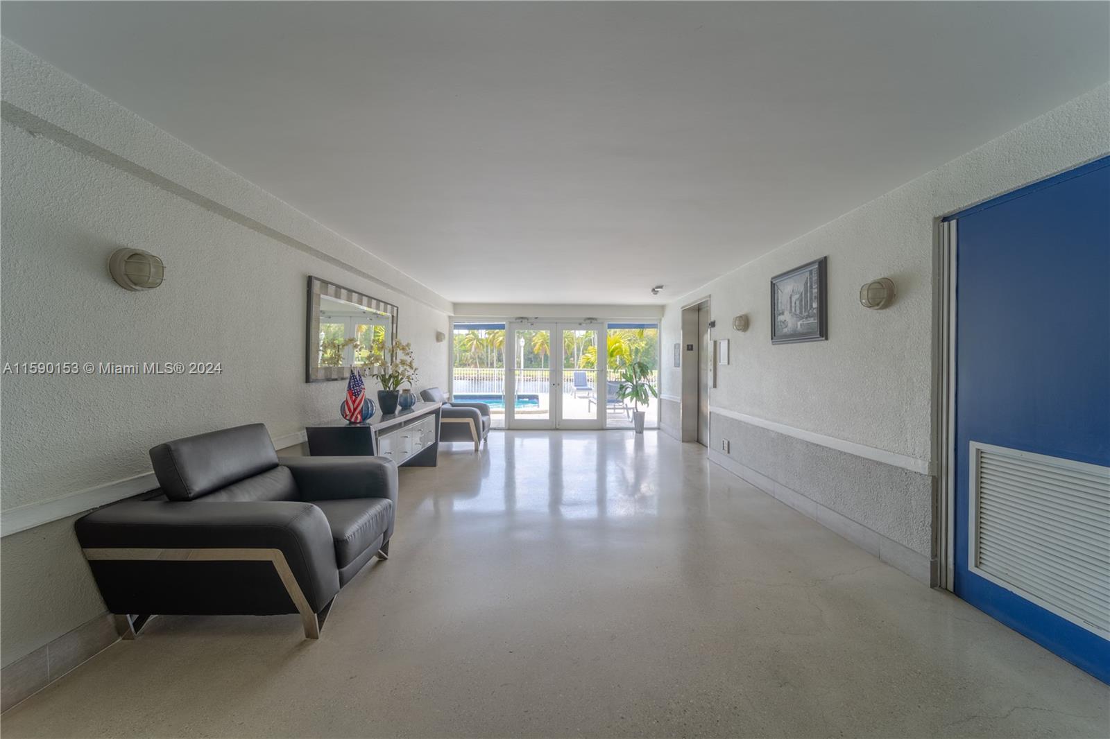 SERENITY ON THE RIVER CON - Residential Lease