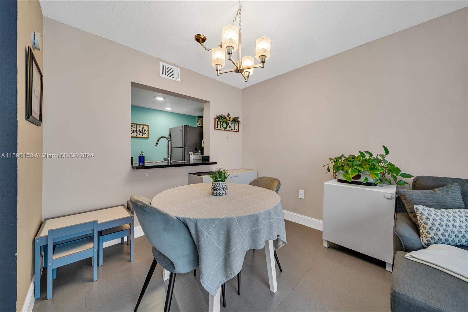 SERENITY ON THE RIVER CON - Residential Lease