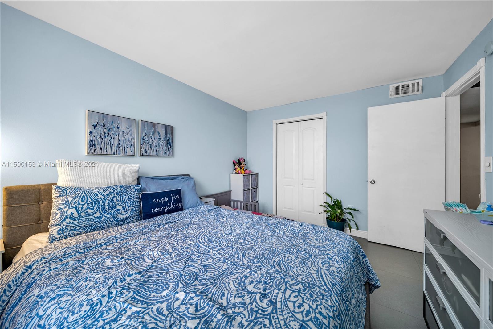 SERENITY ON THE RIVER CON - Residential Lease