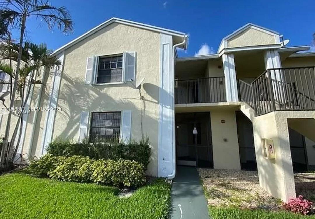 LAKESHORE CONDO 6 - Residential